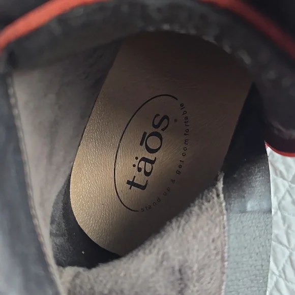 Taos Suede Boots Camp - Picture 10 of 15